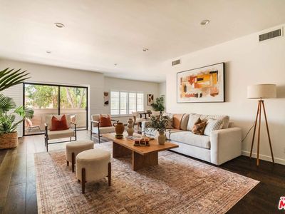 14050 Magnolia Blvd APT 105