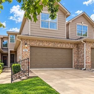Property at 936 Cypress Creek Dr, Plano, TX
