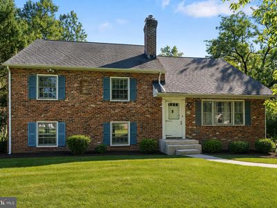 6 Clover Ln