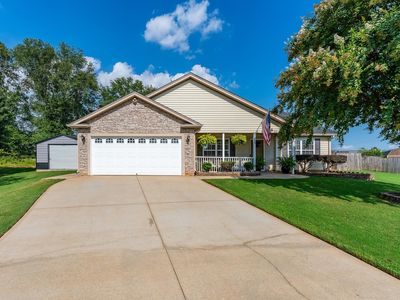 222 Legacy Dr