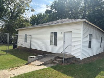 Property at 208 E 3rd St, Skiatook, OK