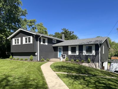704 Plainfield Rd