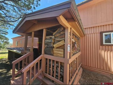 327 Canyon Circle