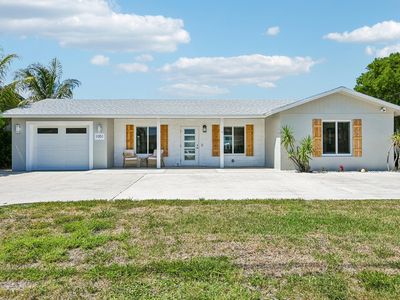 1051 SW 25th Avenue
