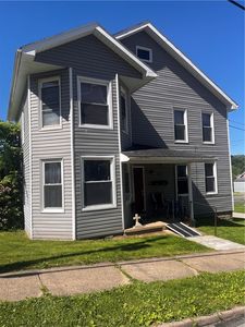 702 Vine St