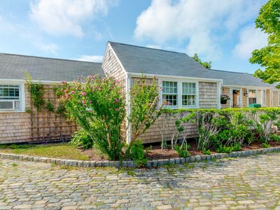 11 Stone Barn Way