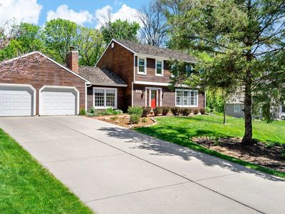 8660 Black Maple Dr