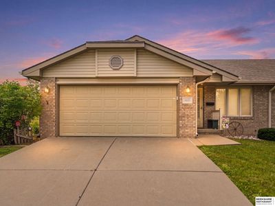 8627 Peregrine Ct