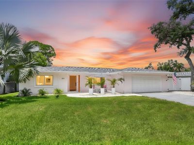 223 PINECREST DRIVE