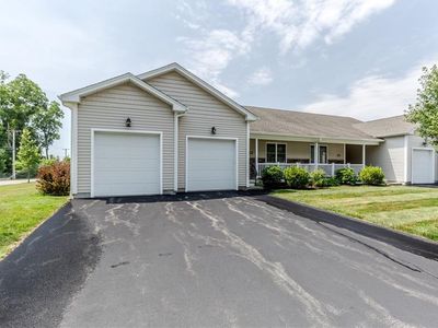 11 Morgan Ln #A