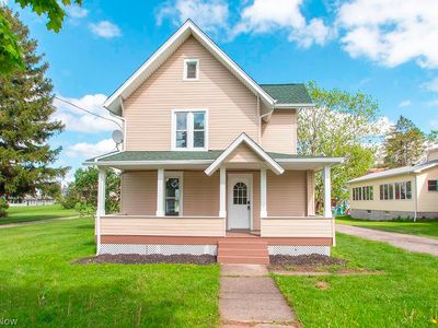 225 S Main St