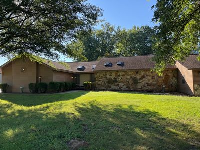1109 Mockingbird Ln