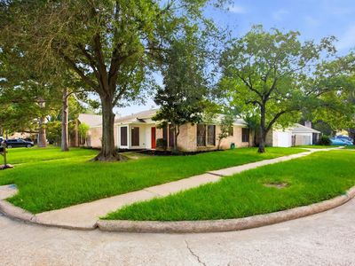 1902 Wingleaf Dr