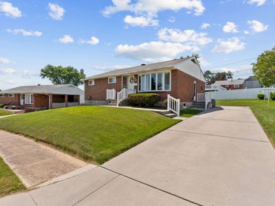 8422 Coco Rd
