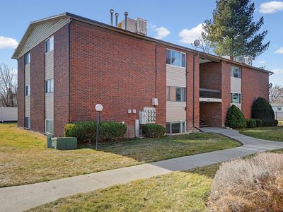 4005 S 300 E APT 25