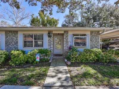 2231 Lark Cir E APT F