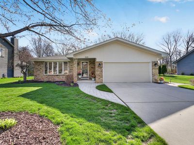 3445 East Elmwood DRIVE