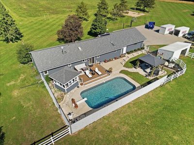 2333 Fischer Rd