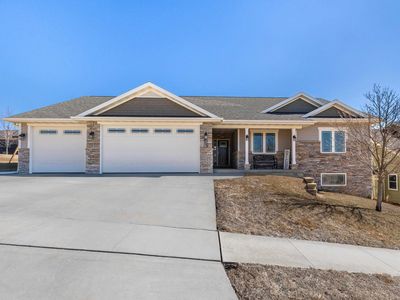 6524 N Dorchester Ln