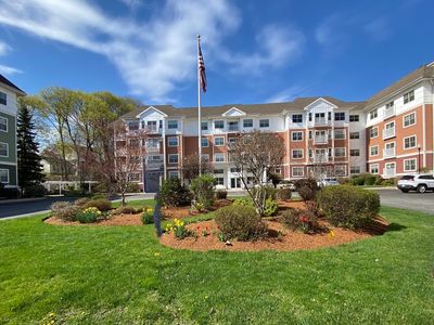 250 Main St Unit 204