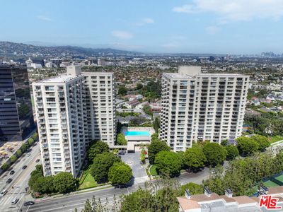 2160 Century Park #702