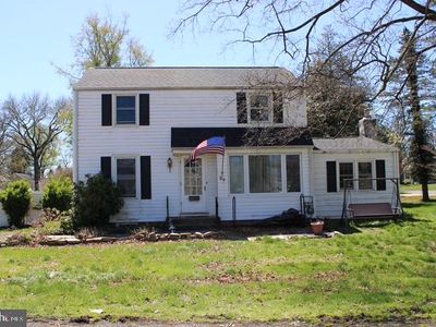 30 Landreth Ln