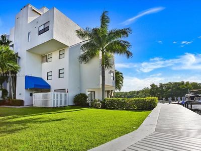 441 Poinciana Island Dr #1520