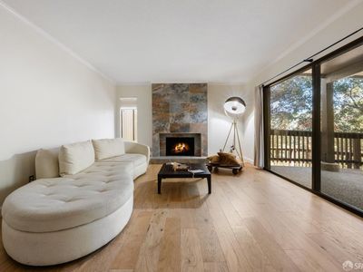 3352 La Mesa Dr APT 6