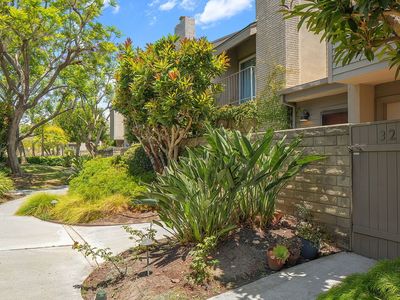 32 Village Park Way