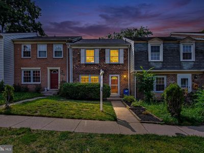 5704 Yellowrose Ct