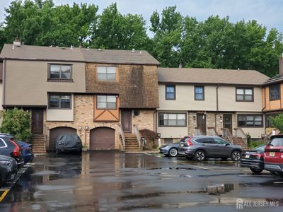 Property at 703 Merrywood Dr, Edison, NJ