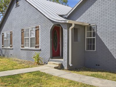 Property at 1208 10TH ST, Hondo, TX