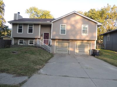 Property at 6911 N Liberty St, Kansas City, MO