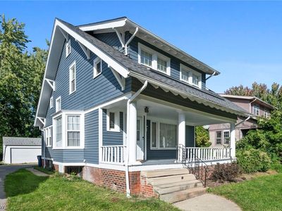 3321 Beechwood Ave