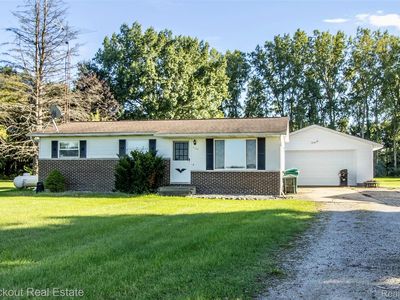 5796 E Burt Rd