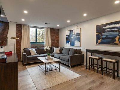 42 8th St APT 2308