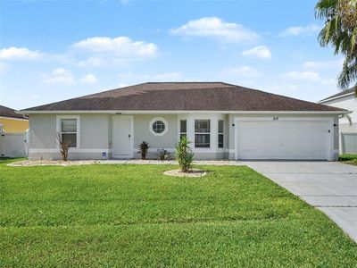 212 Canterbury Ct