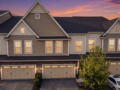 308 Redbud Ln