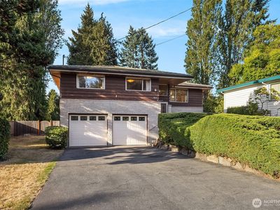 8619 Maple Lane