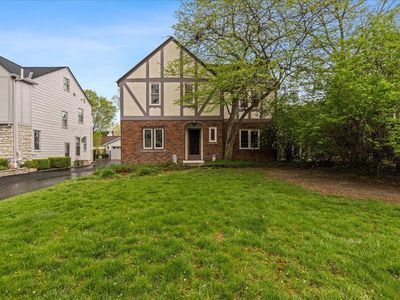 1951 Collingswood Rd