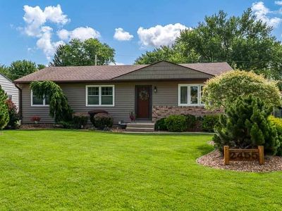2455 Wood Dr