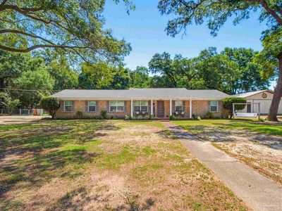 5692 Pine Ridge Dr