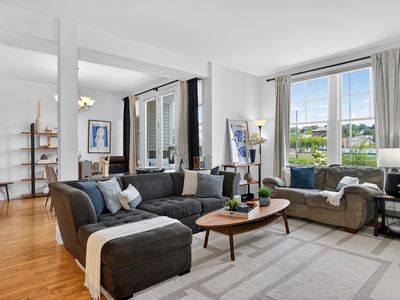 17 Ivaloo St APT 6