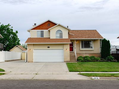 2979 W 4275 S