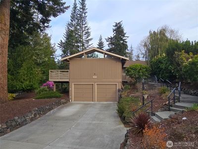 296 Taylor Blvd