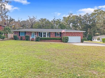 1610 Holly Oaks Lake Rd E