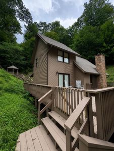212 Meade Hts