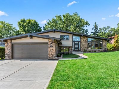 9039 Windsor Dr