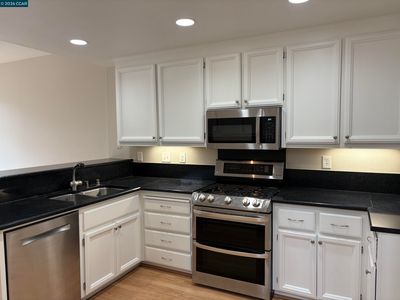 503 Valley View Ct