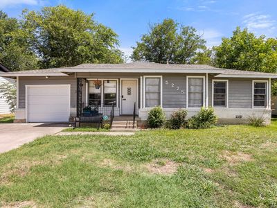 5225 Stephanie Dr